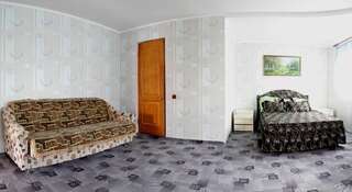 Гостевой дом Частная усадьба "У Машеньки" Заозёрное Семейный номер-2